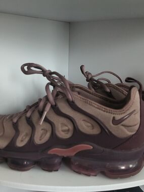 Nike VaporMax Plus Sneakers in Mauve and Plum